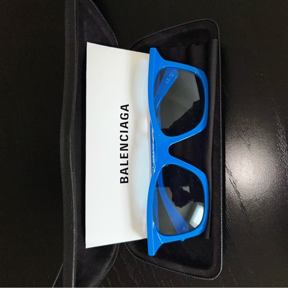 Women’s Balenciaga Vibrant Blue sunglasses - Picture 1 of 5
